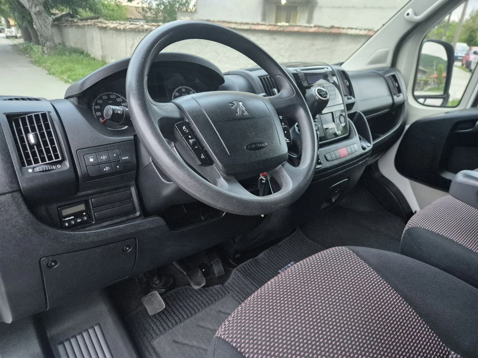Peugeot Boxer 2.2HDI  160000KM!!! - изображение 7