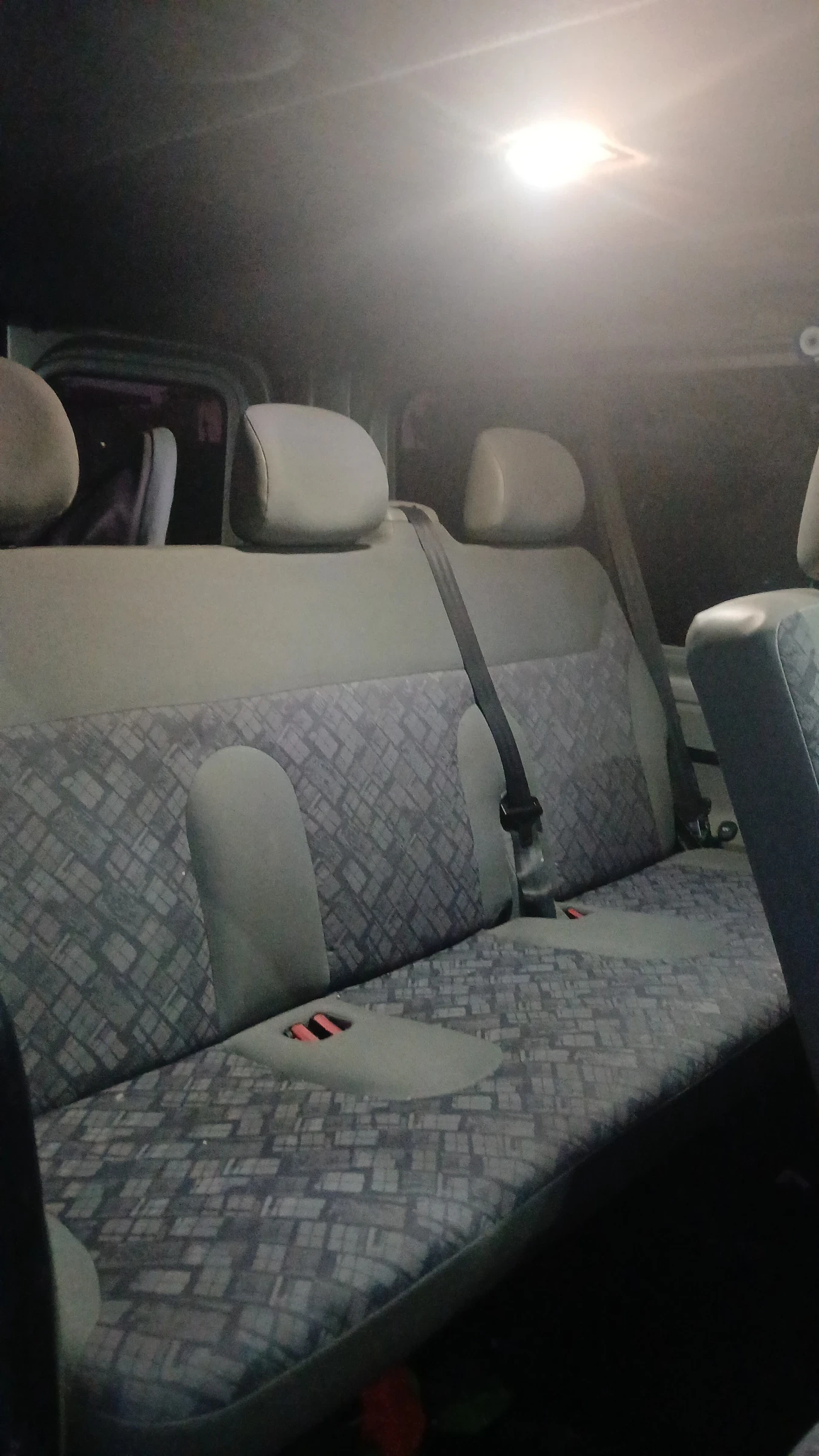 Opel Vivaro, снимка 10 - Бусове и автобуси - 55767191