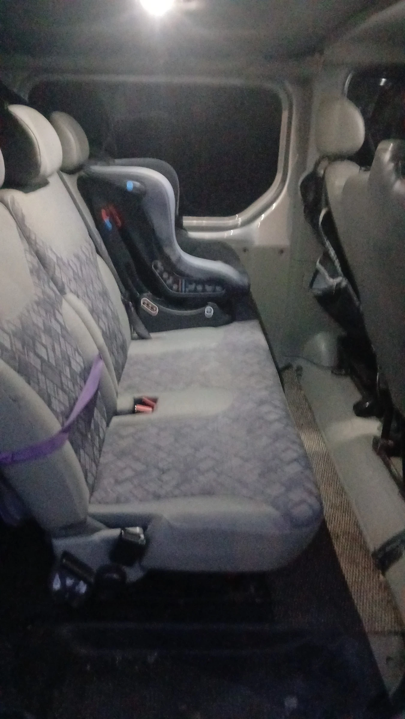 Opel Vivaro, снимка 11 - Бусове и автобуси - 55767191