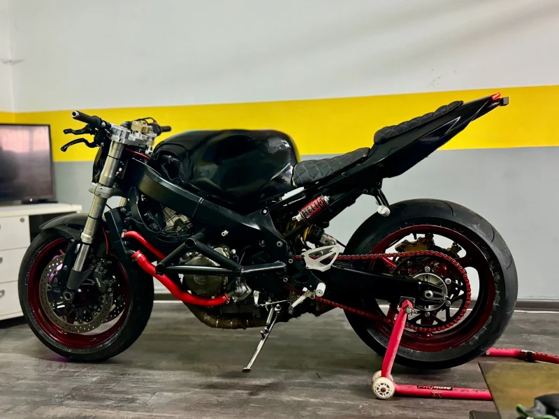 Honda Cbr Стънт F4i, снимка 3 - Мотоциклети и мототехника - 53113255