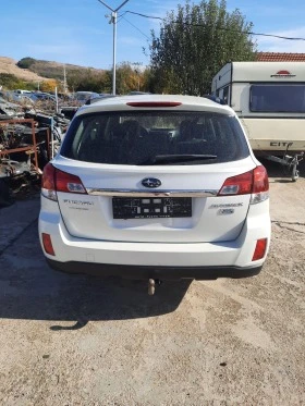 Subaru Outback Лека кола, снимка 2