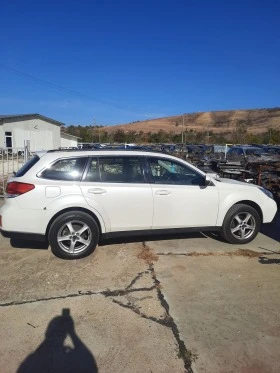 Subaru Outback Лека кола, снимка 3