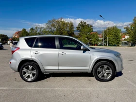 Toyota Rav4 2.2D 4x4 Автоматик, снимка 4