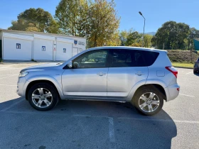Toyota Rav4 2.2D 4x4 Автоматик, снимка 8