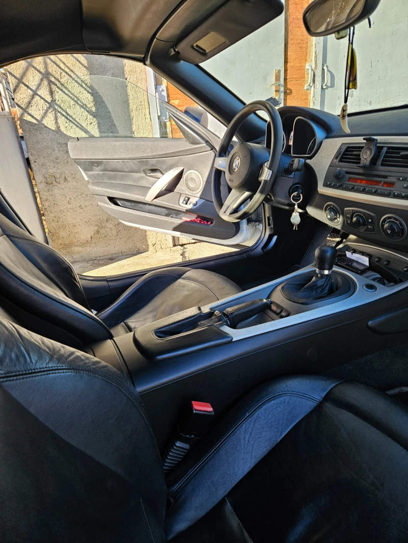 BMW Z4 2.5i, снимка 12 - Автомобили и джипове - 46790233