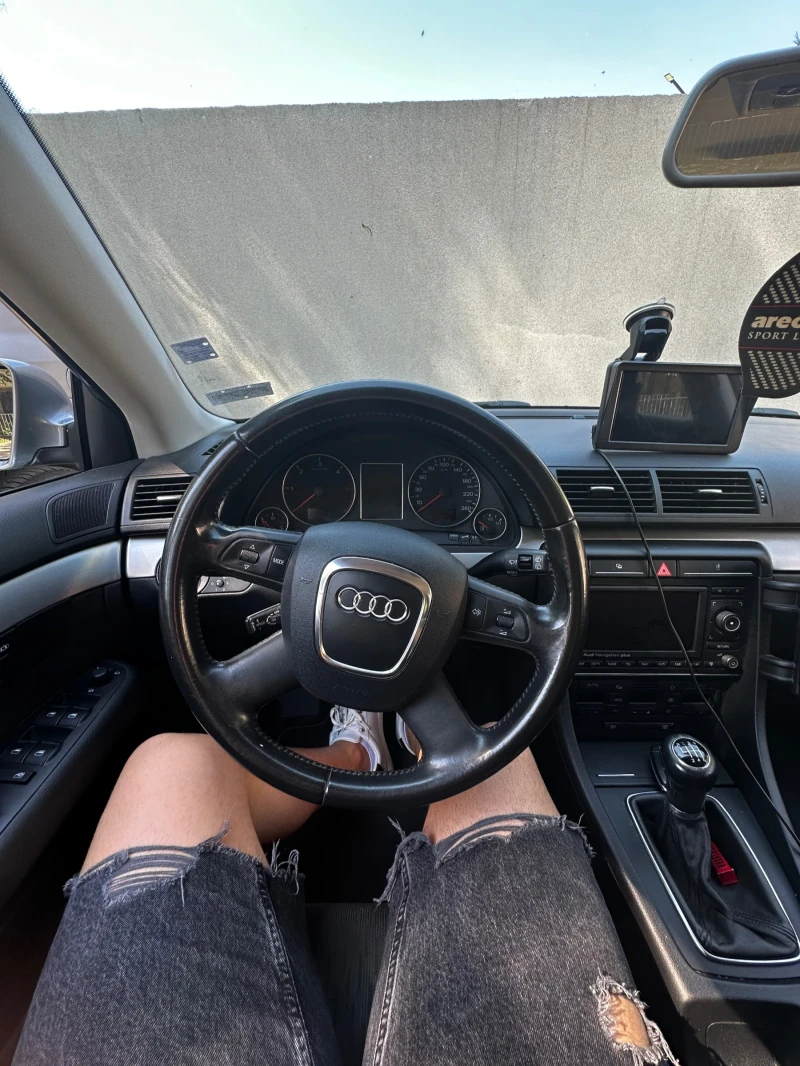 Audi A4 2.0, снимка 6 - Автомобили и джипове - 49565923