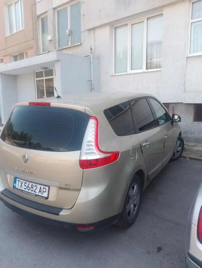 Renault Grand scenic, снимка 8 - Автомобили и джипове - 49537137