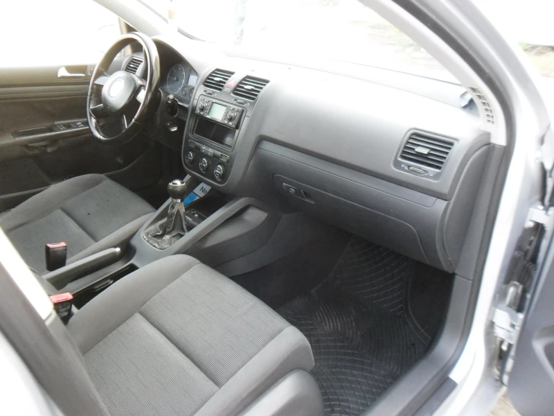 VW Golf 1, 9-TDI-KLIMATRONIK-ITALY, снимка 12 - Автомобили и джипове - 49920747