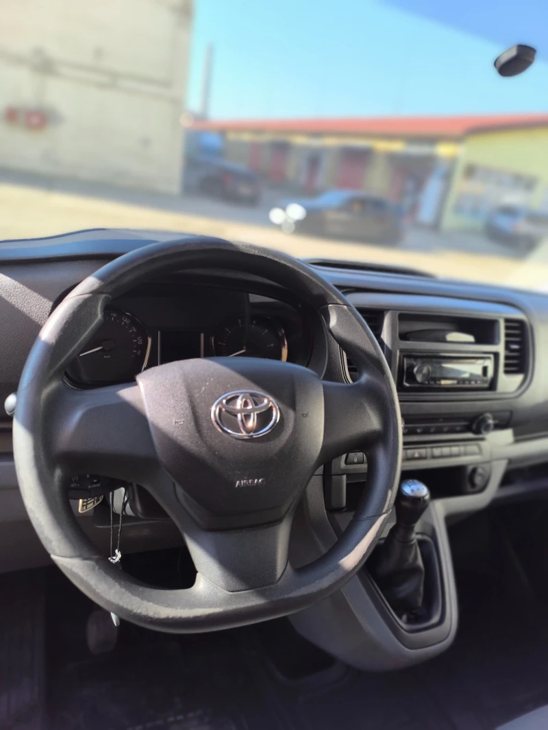 Toyota Proace City, снимка 3 - Автомобили и джипове - 52621411