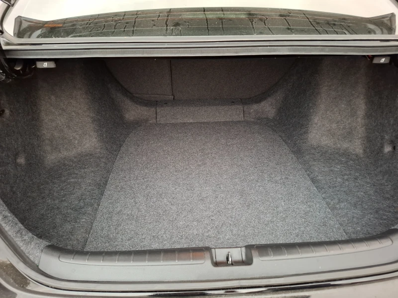 Honda Accord 2.0T Touring Facelift - регистрирана, снимка 16 - Автомобили и джипове - 51394280