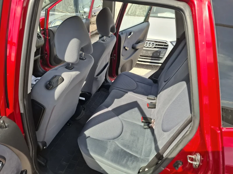 Honda Jazz, снимка 10 - Автомобили и джипове - 52143971