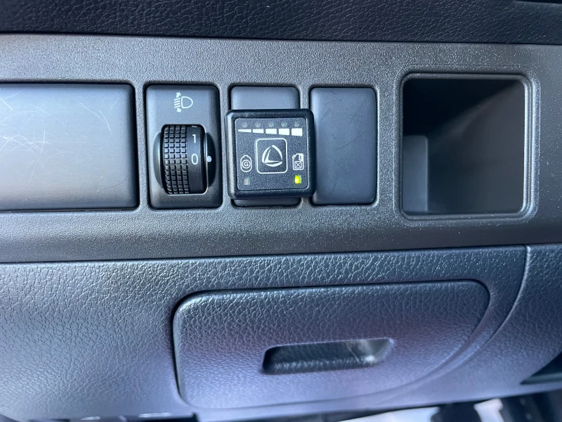 Nissan Note 1.4i 88к.с. GPL КЛИМА ИТАЛИЯ, снимка 10 - Автомобили и джипове - 52418142