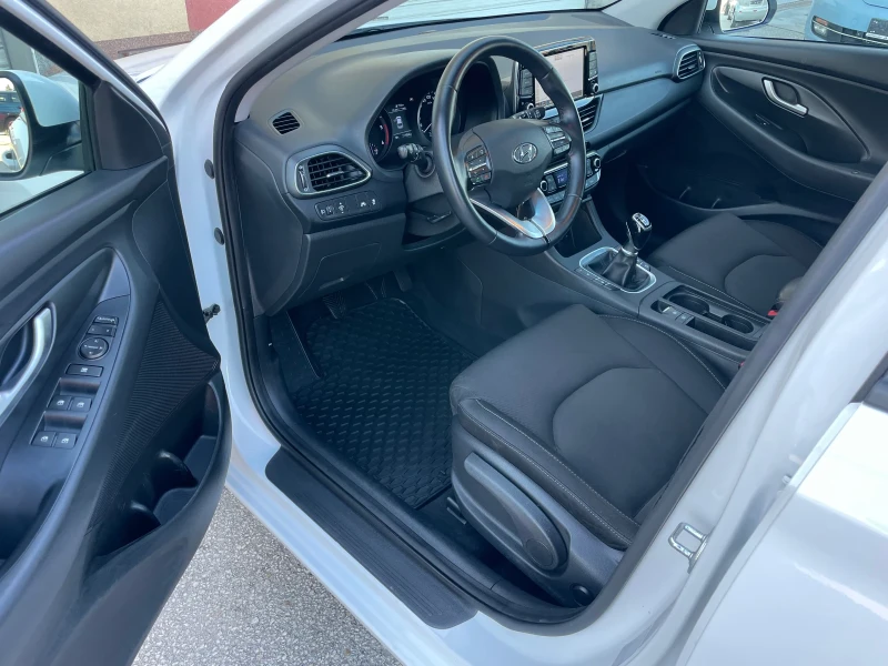 Hyundai I30 1.6CRDI 136к.с. NAVI CAMERA EURO6 ГЕРМАНИЯ, снимка 12 - Автомобили и джипове - 52765777