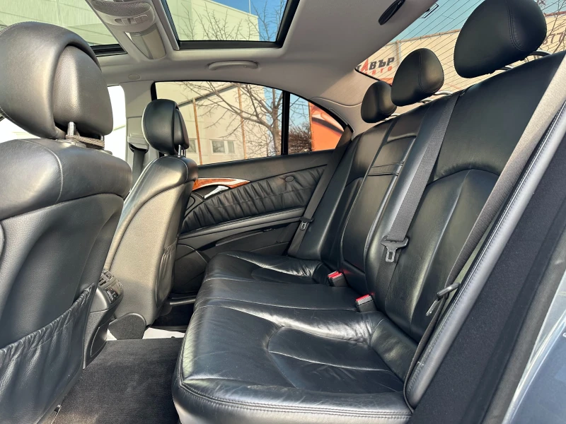 Mercedes-Benz E 350 3.5i 272 к.с./Газ/бензин , снимка 9 - Автомобили и джипове - 52881831