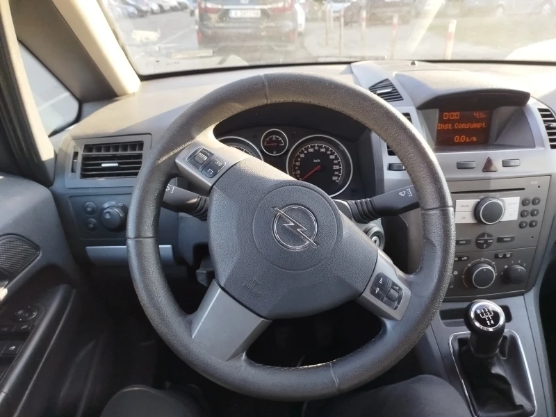 Opel Zafira, снимка 10 - Автомобили и джипове - 53188115