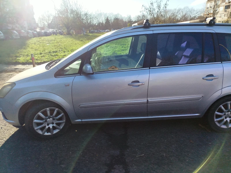 Opel Zafira, снимка 4 - Автомобили и джипове - 53188115