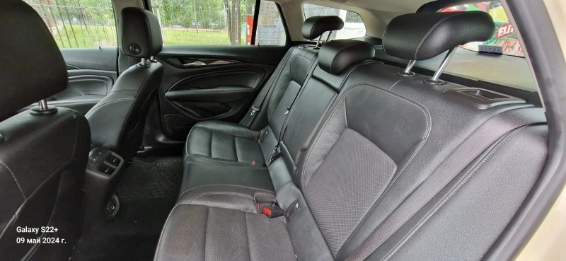 Opel Insignia B Sports Tourer, снимка 8 - Автомобили и джипове - 53250446