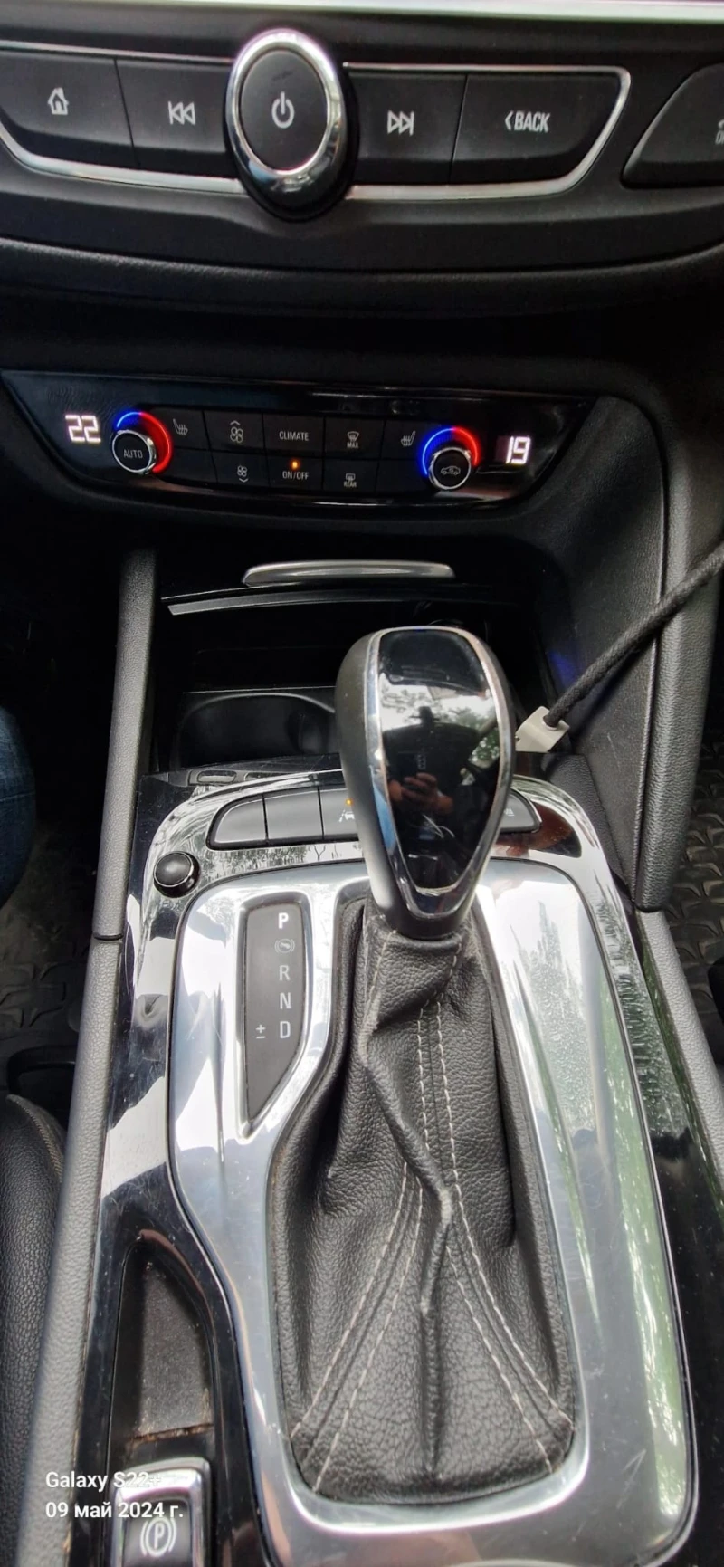 Opel Insignia B Sports Tourer, снимка 10 - Автомобили и джипове - 53250446