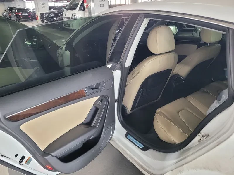 Audi A5 2.0 TDI Quattro, снимка 9 - Автомобили и джипове - 54551463