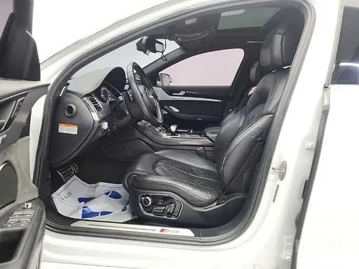 Audi S8 4.0 TFSI, снимка 6 - Автомобили и джипове - 55772942