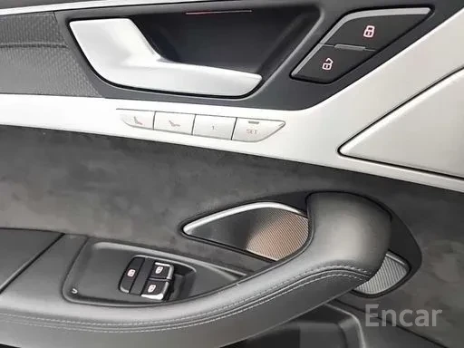 Audi S8 4.0 TFSI, снимка 12 - Автомобили и джипове - 55772942