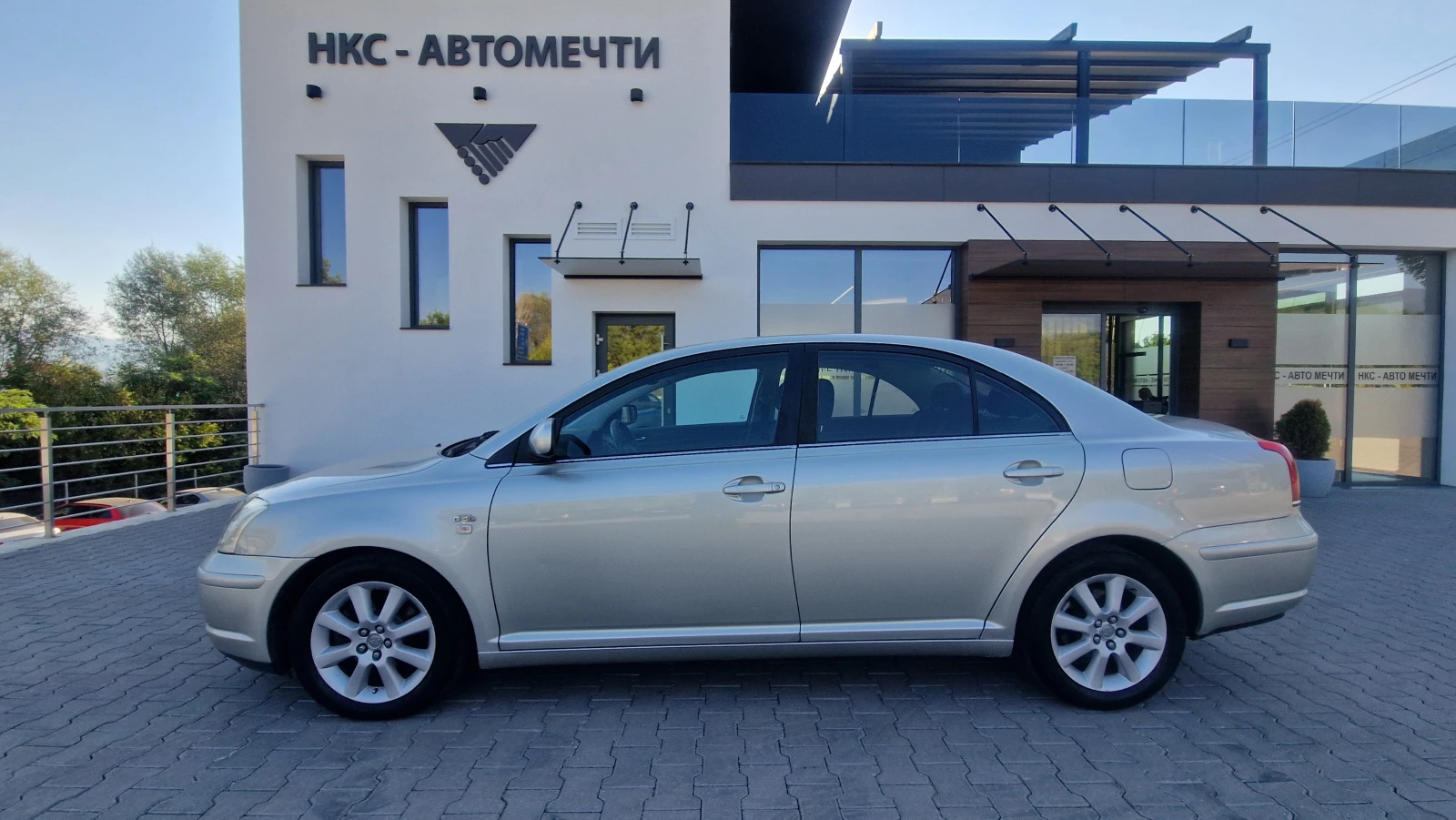 Toyota Avensis ЛИЗИНГ - изображение 3