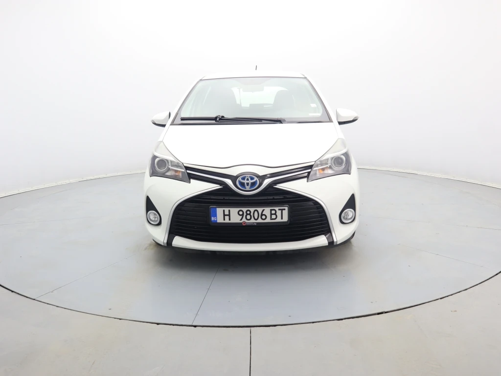 Toyota Yaris  - изображение 2