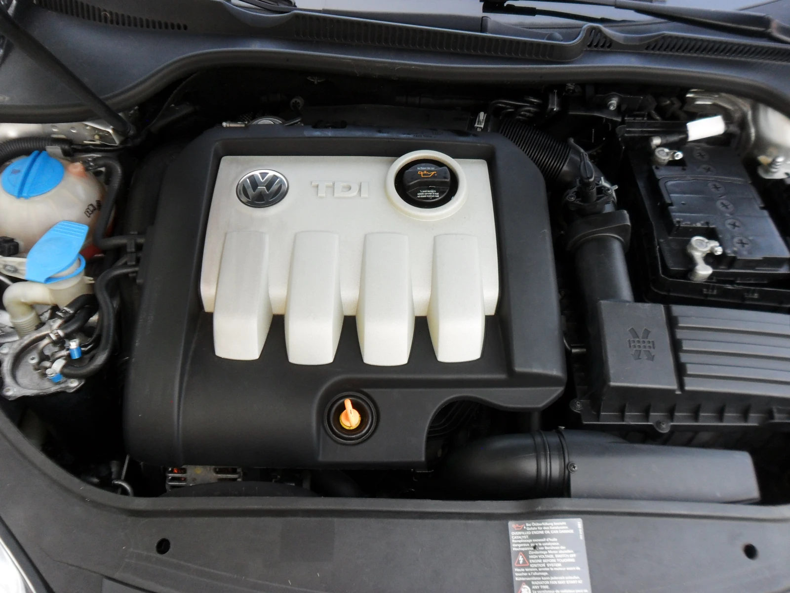 VW Golf 1, 9-TDI-KLIMATRONIK-ITALY | Mobile.bg — изображение 14