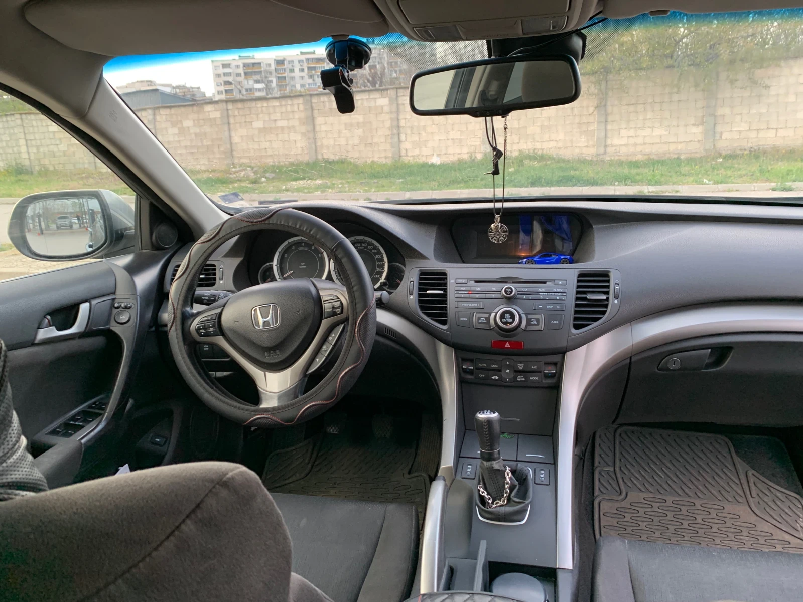 Honda Accord Турър - изображение 5