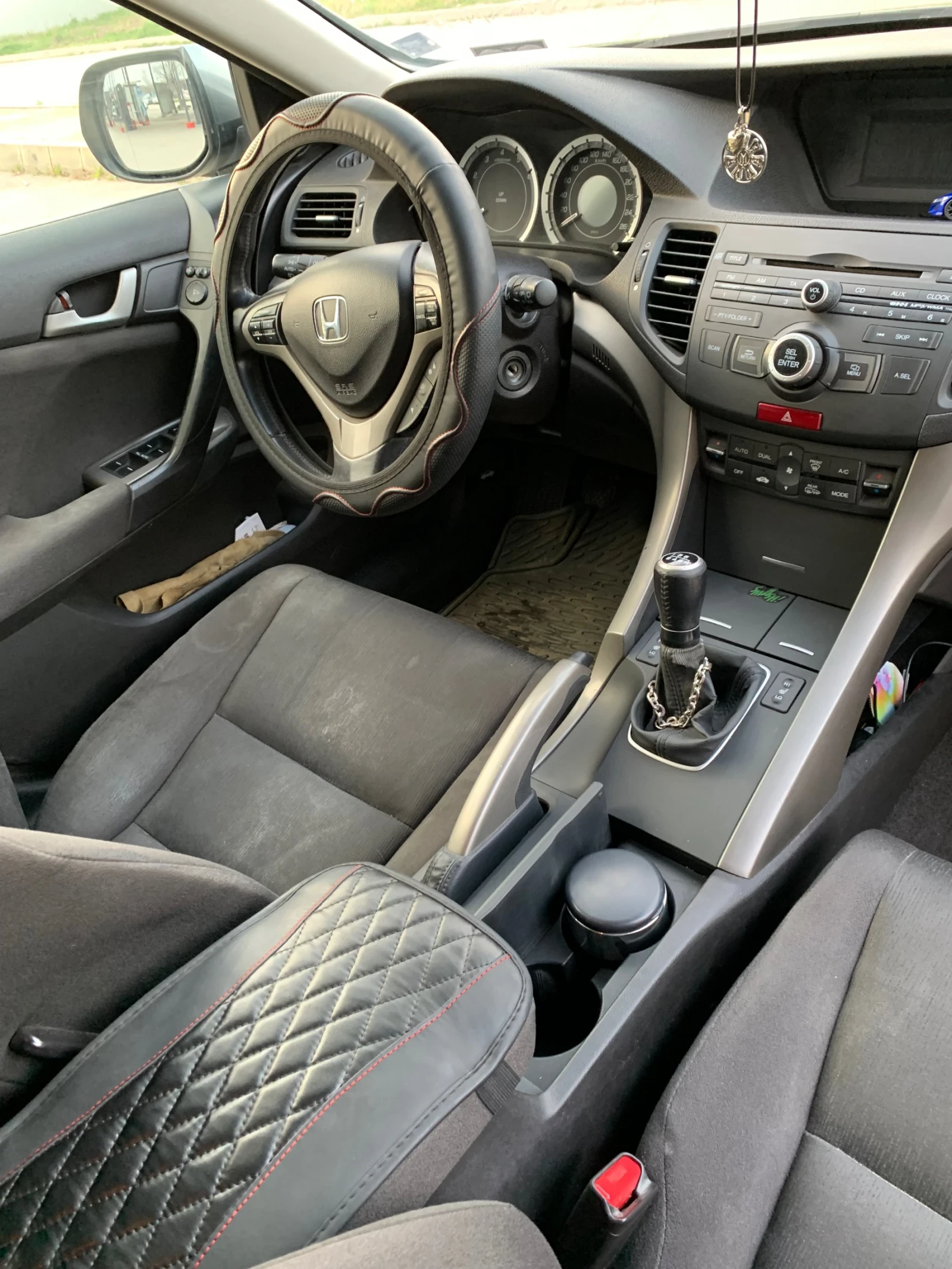 Honda Accord Турър - изображение 8