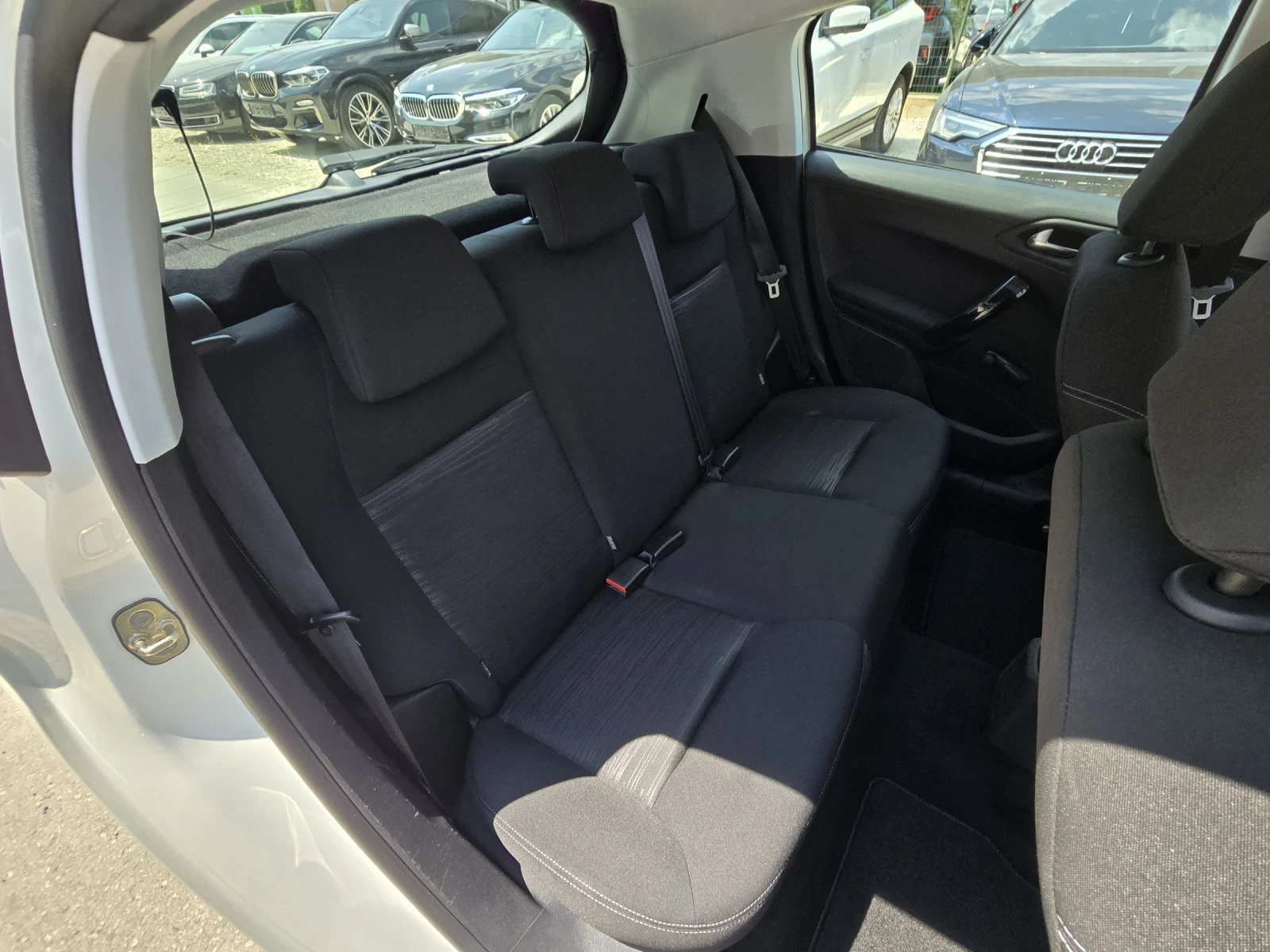 Peugeot 208 1.0VTi 68к.с 127хил км - изображение 3