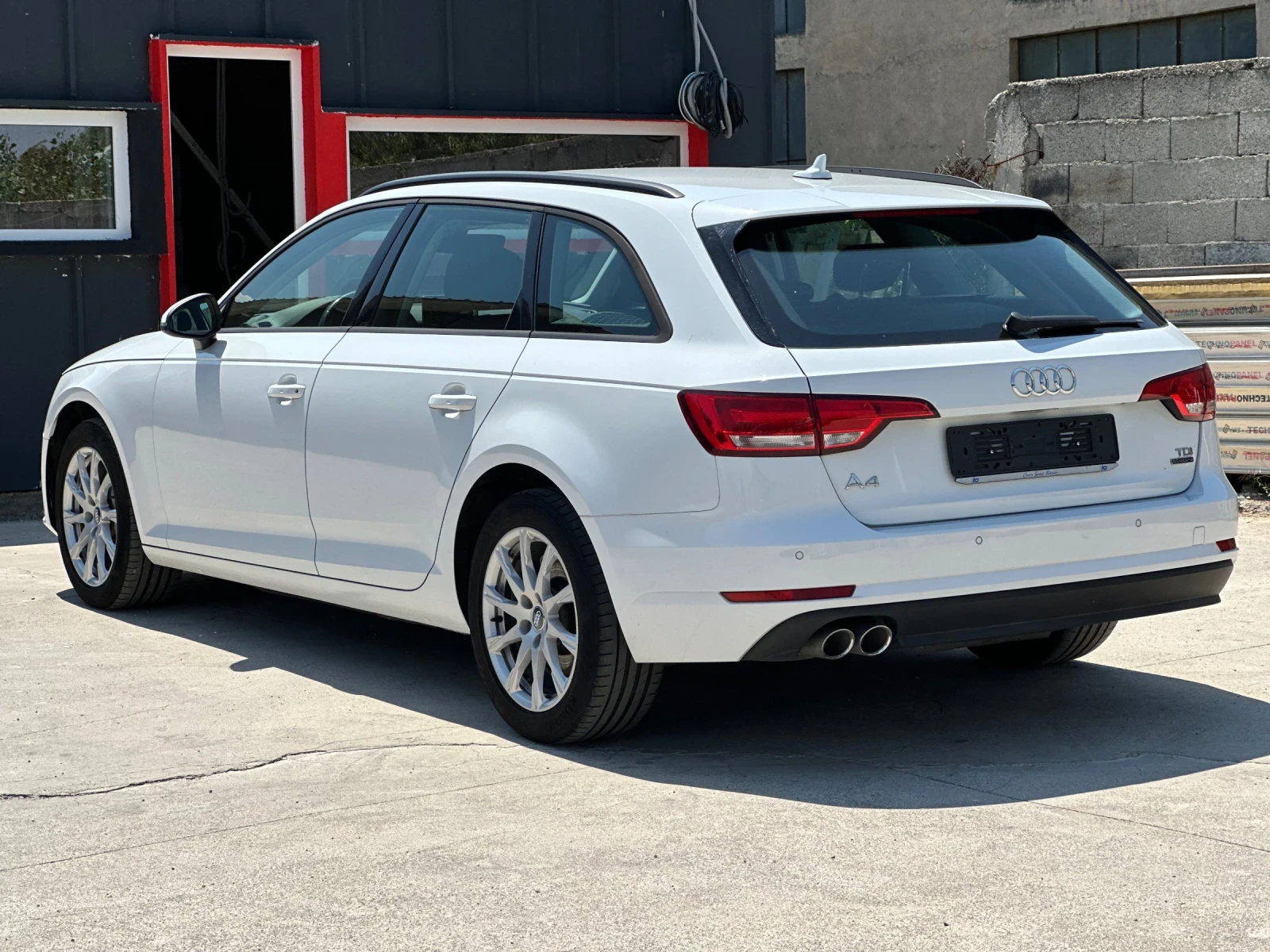 Audi A4 Quattro / Лизинг - изображение 4