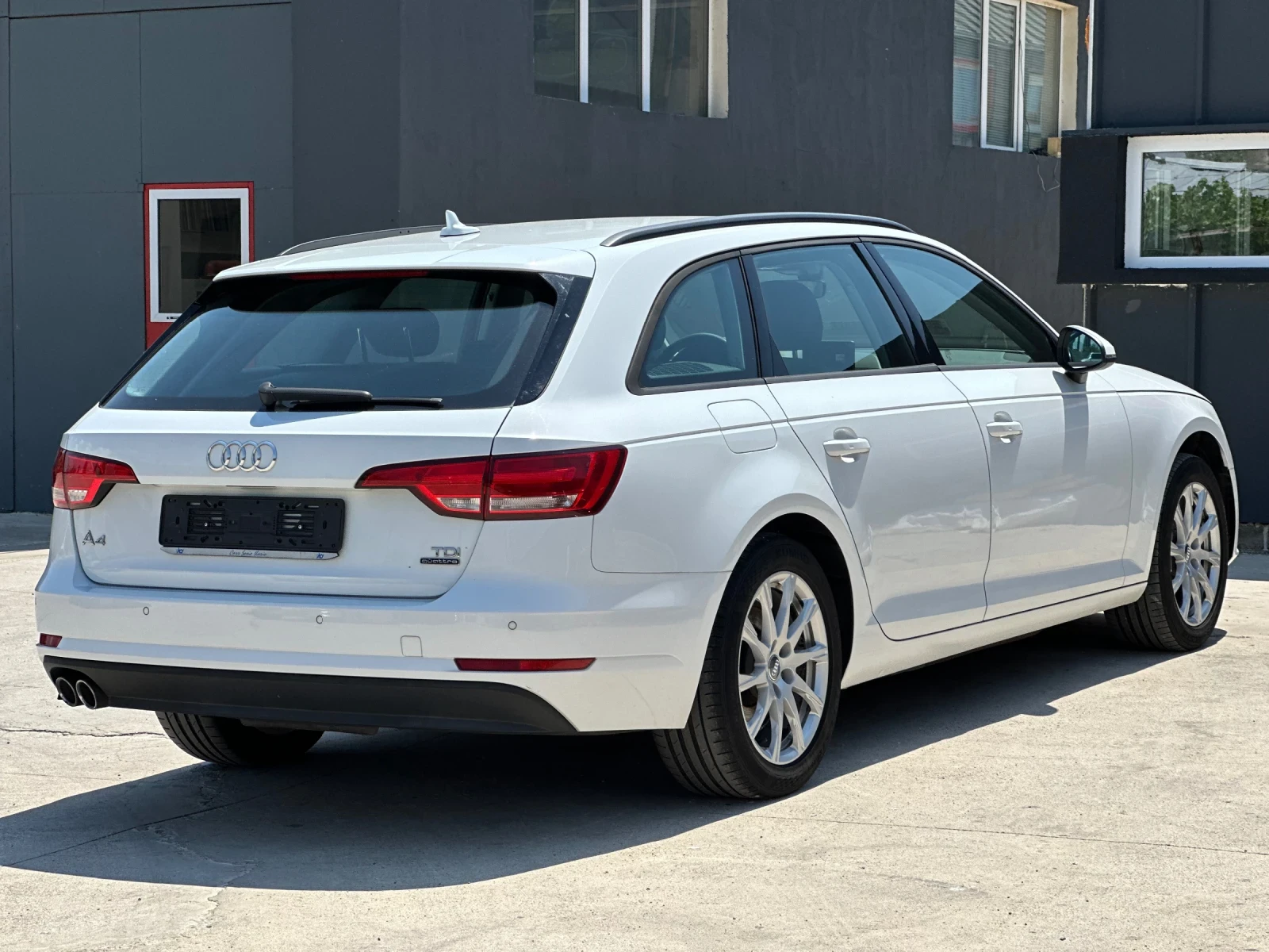 Audi A4 Quattro / Лизинг - изображение 5