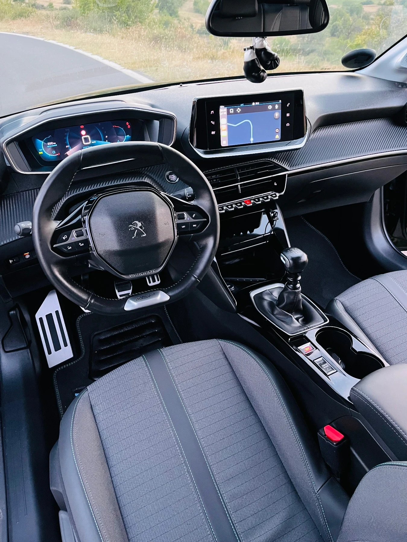 Peugeot 208 1.2 PureTech Sport (101кс) - изображение 10