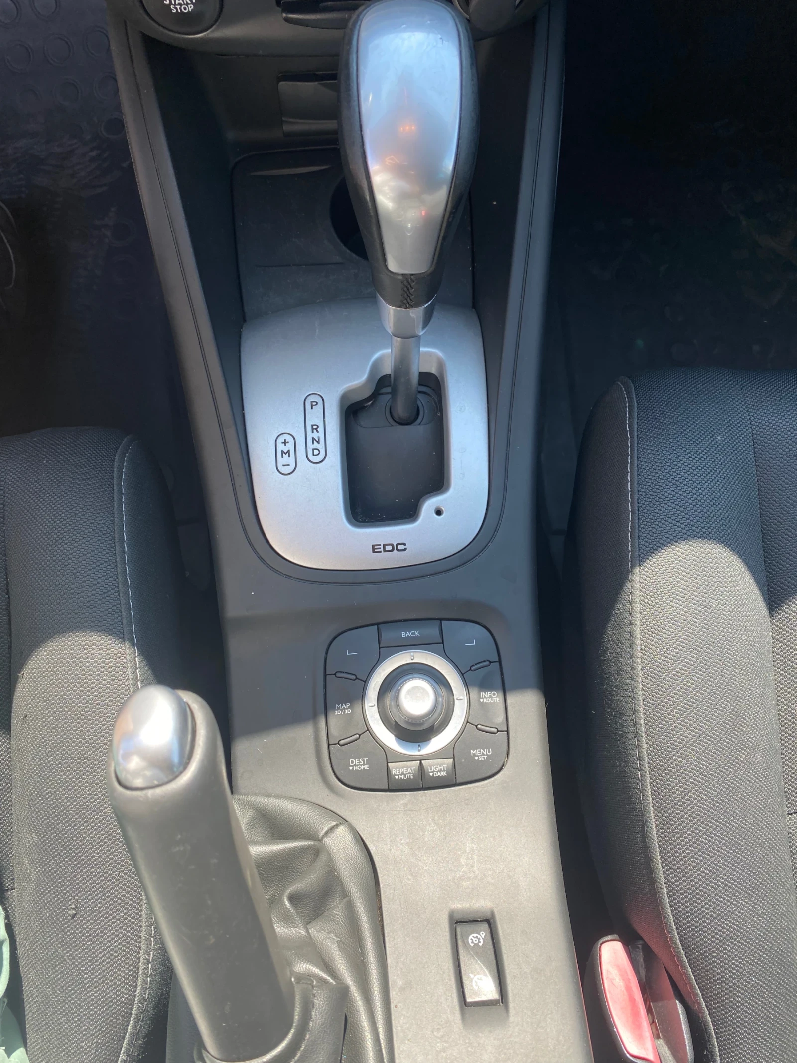 Renault Megane  - изображение 10