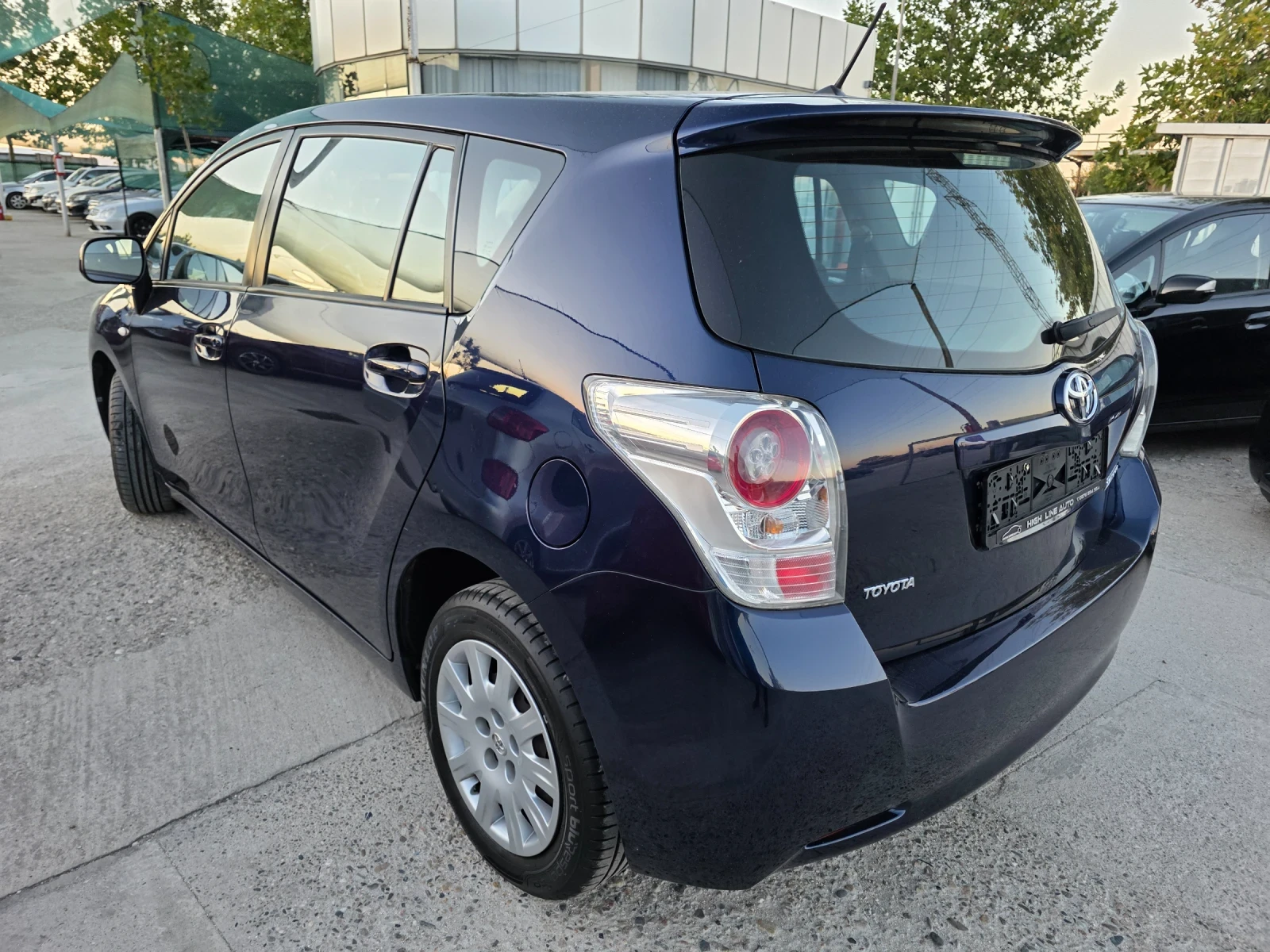 Toyota Verso 1.6 VVTI Навигация 7-местна - изображение 2