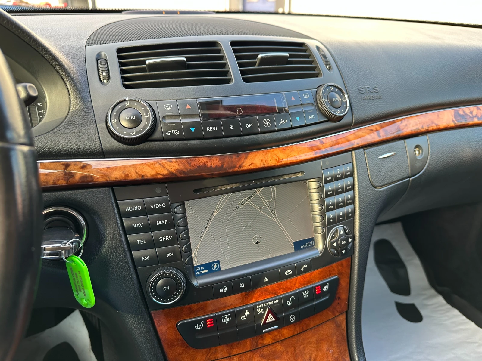 Mercedes-Benz E 350 3.5i 272 �.�./���/������  | Mobile.bg � ����������� 12