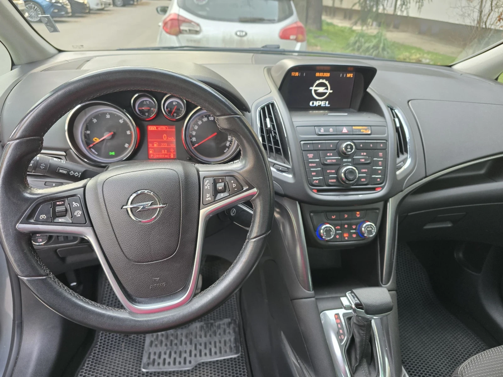 Opel Zafira, снимка 15 - Автомобили и джипове - 53798170