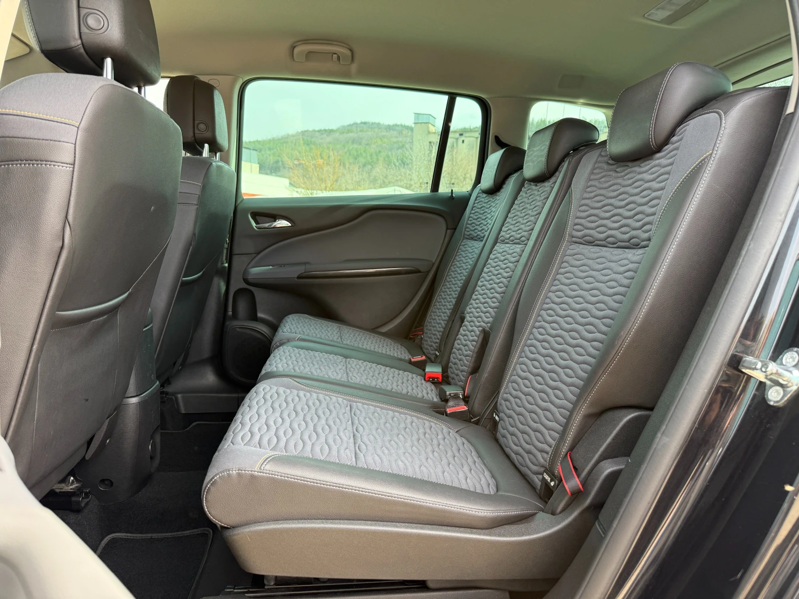 Opel Zafira 1.6i-150к.с-Cosmo-7местна-климатроник-ел пакет-, снимка 11 - Автомобили и джипове - 53900566