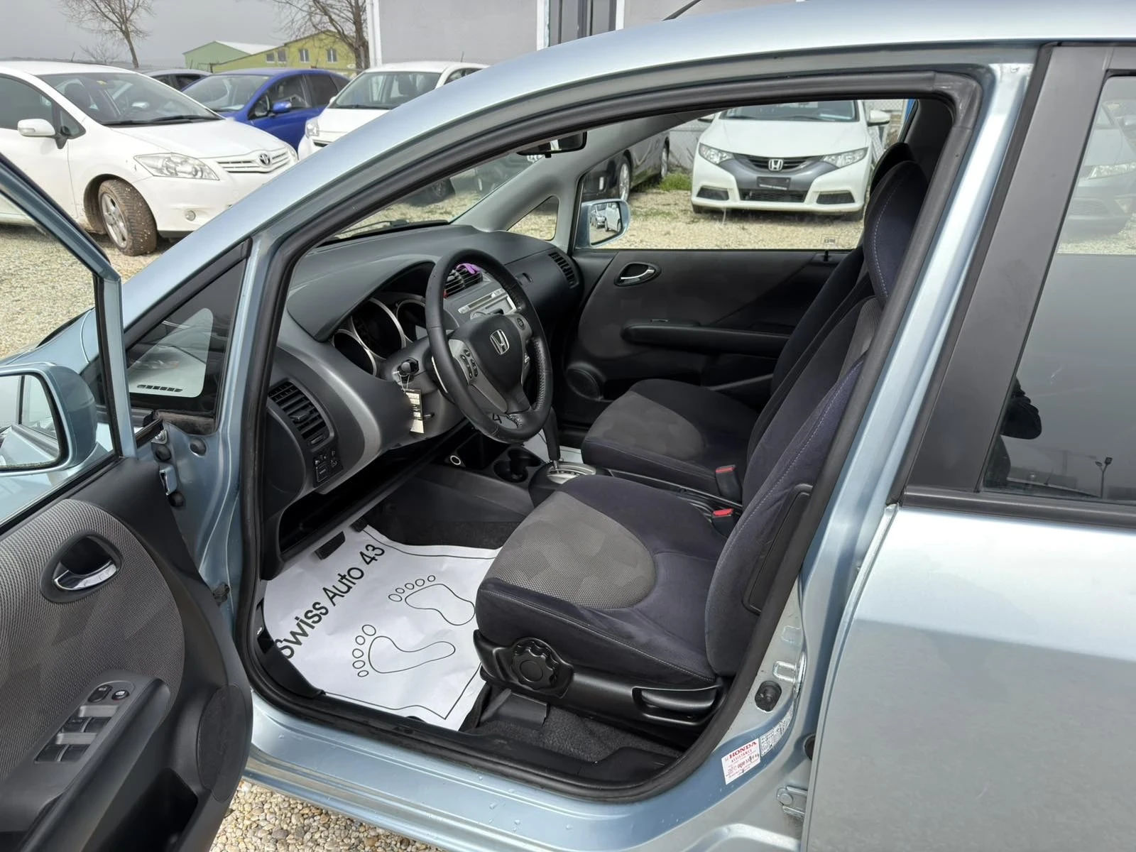 Honda Jazz 1.4i Automat, снимка 8 - Автомобили и джипове - 54081948