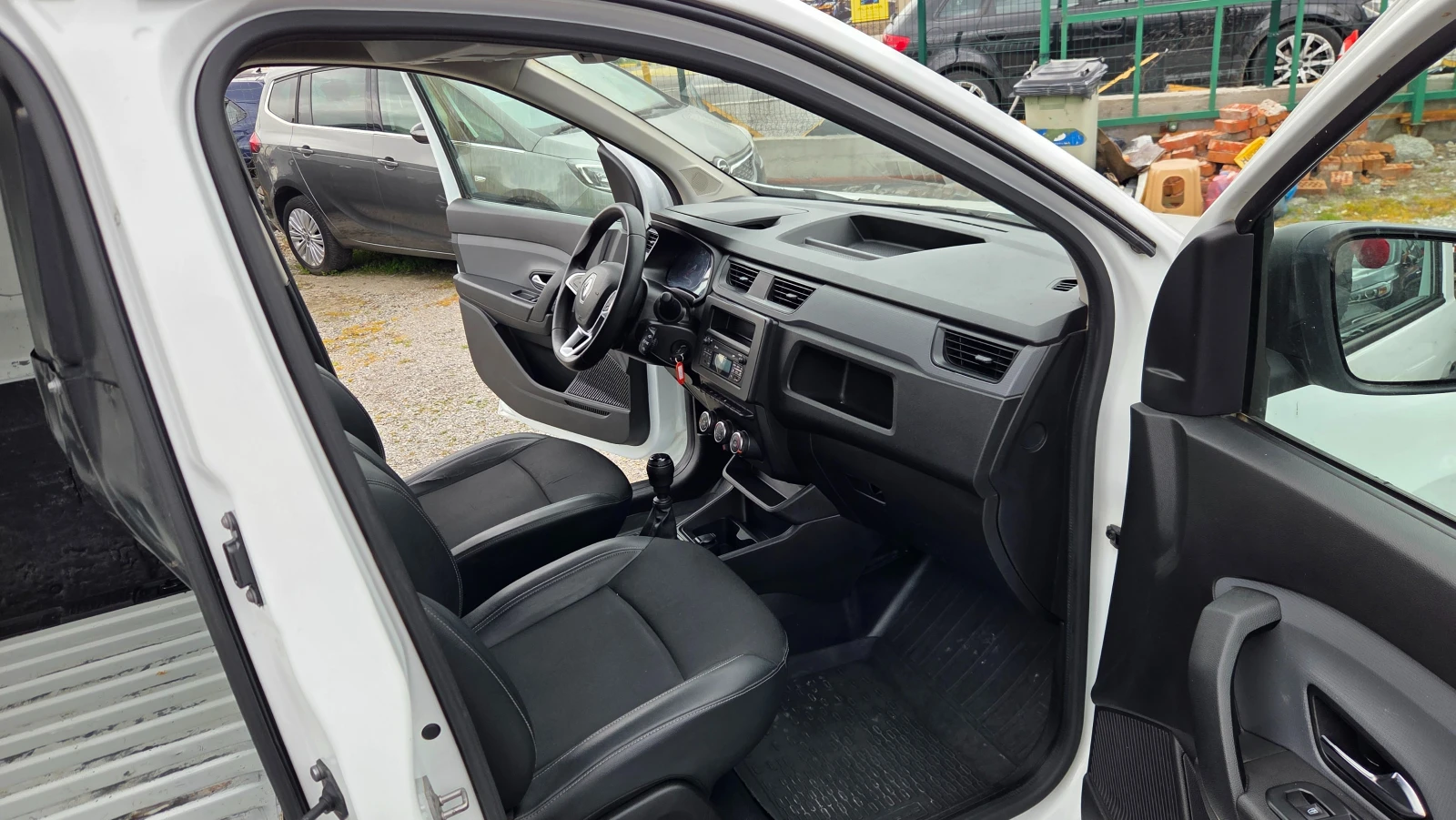 Renault Express 1.5d EUR.6B, снимка 12 - Автомобили и джипове - 54206078