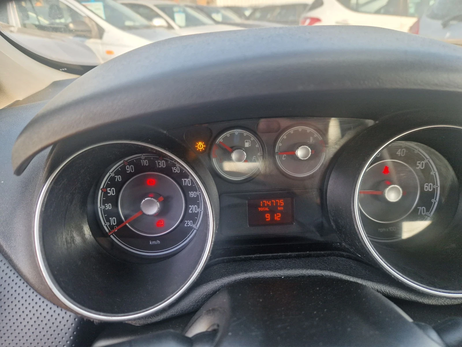 Fiat Punto 1 2i 70HP. EVRO 5B ITALIA, снимка 14 - Автомобили и джипове - 54250511