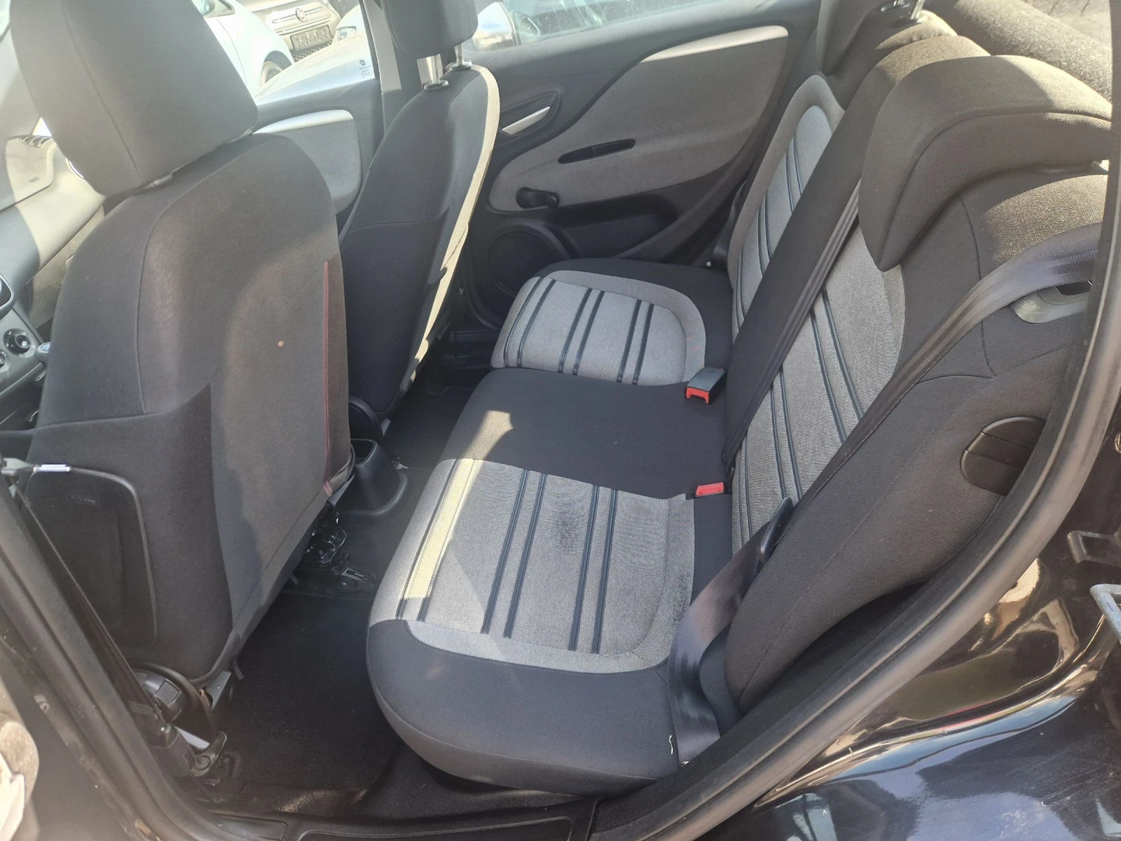 Fiat Punto 1 2i 70HP. EVRO 5B ITALIA, снимка 12 - Автомобили и джипове - 54250511