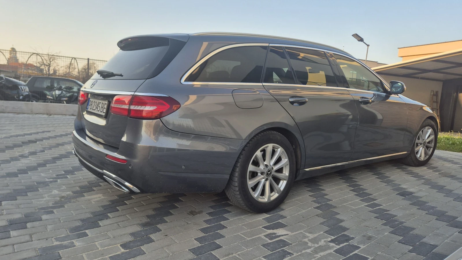 Mercedes-Benz E 350, снимка 3 - Автомобили и джипове - 54581833