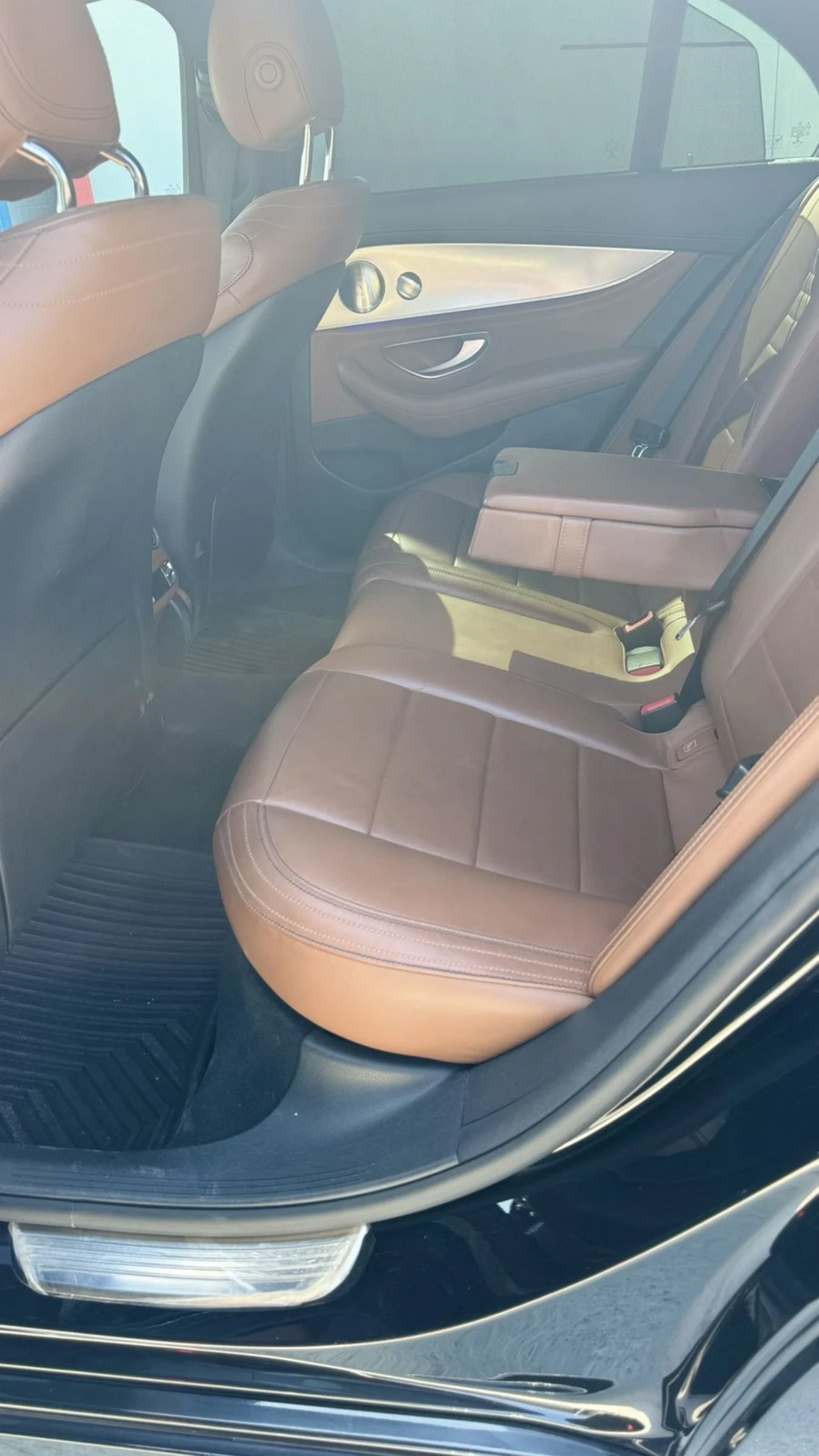 Mercedes-Benz E 350 AMG / Burmester/ 350d / 360cam, снимка 10 - Автомобили и джипове - 54773915