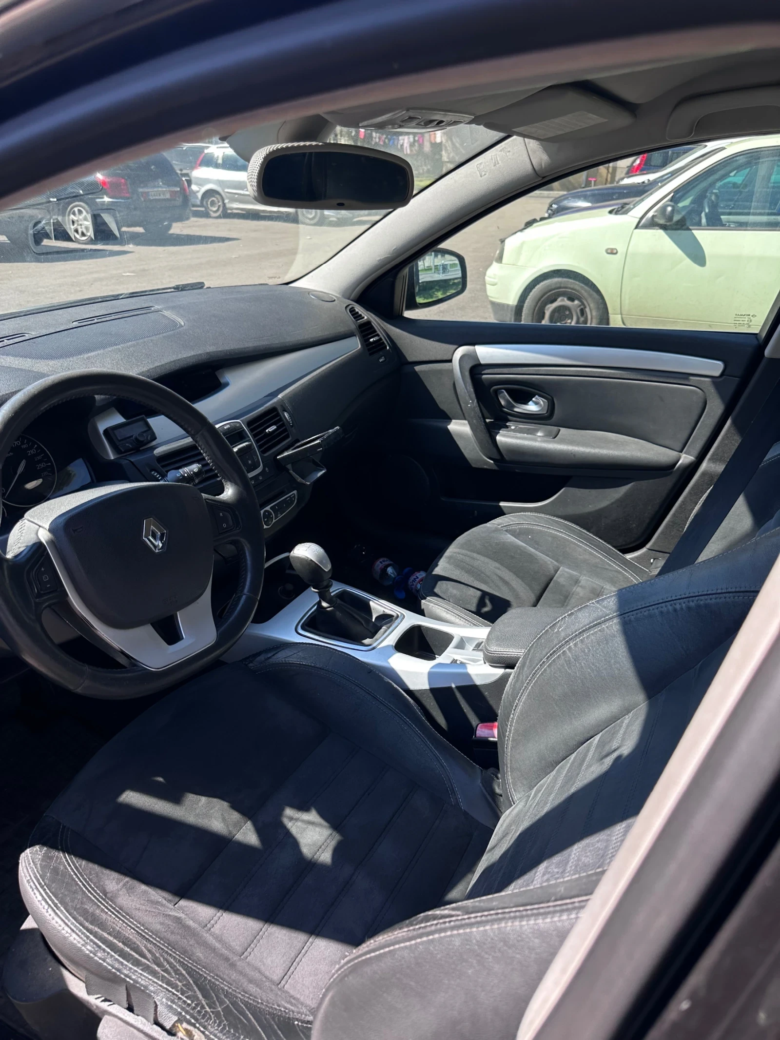 Renault Laguna Renault Laguna III Grandtour 2.0 dCi 150 к.с. , снимка 8 - Автомобили и джипове - 54681885