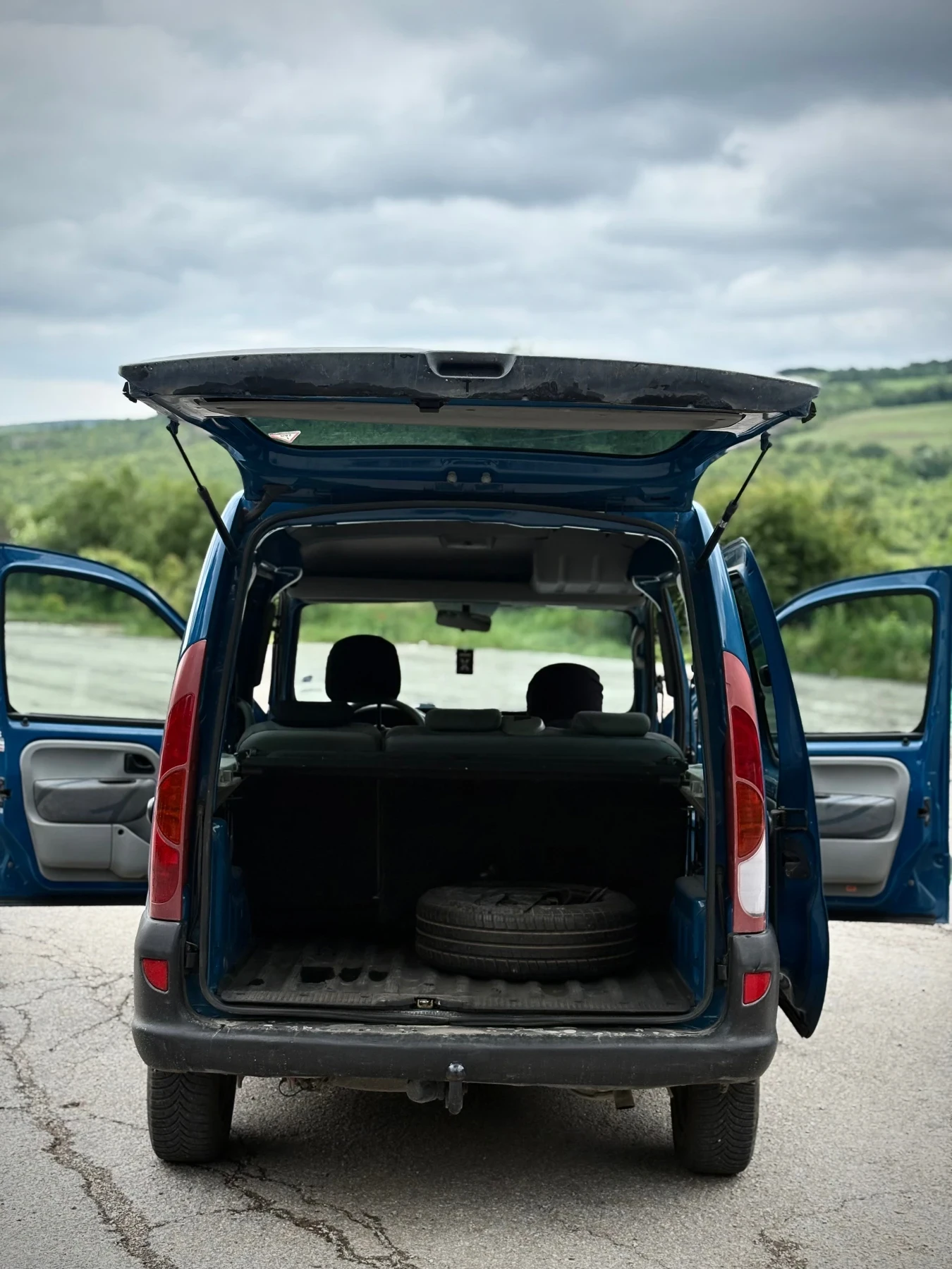 Renault Kangoo, снимка 7 - Автомобили и джипове - 54898053