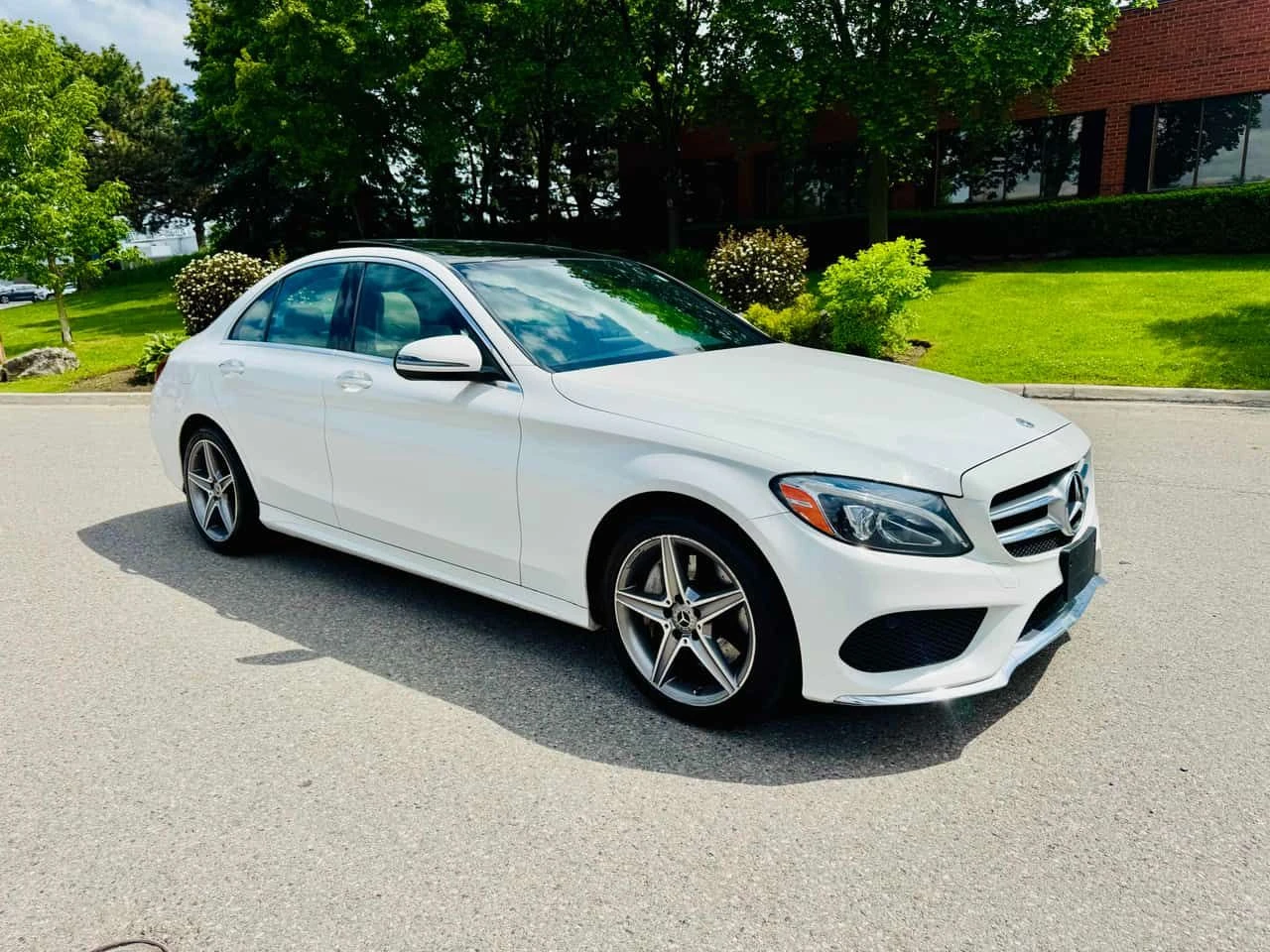 Mercedes-Benz C 300 | AMG LINE | ПОДГРЕВ | ПАНОРАМА | , снимка 2 - Автомобили и джипове - 55183092
