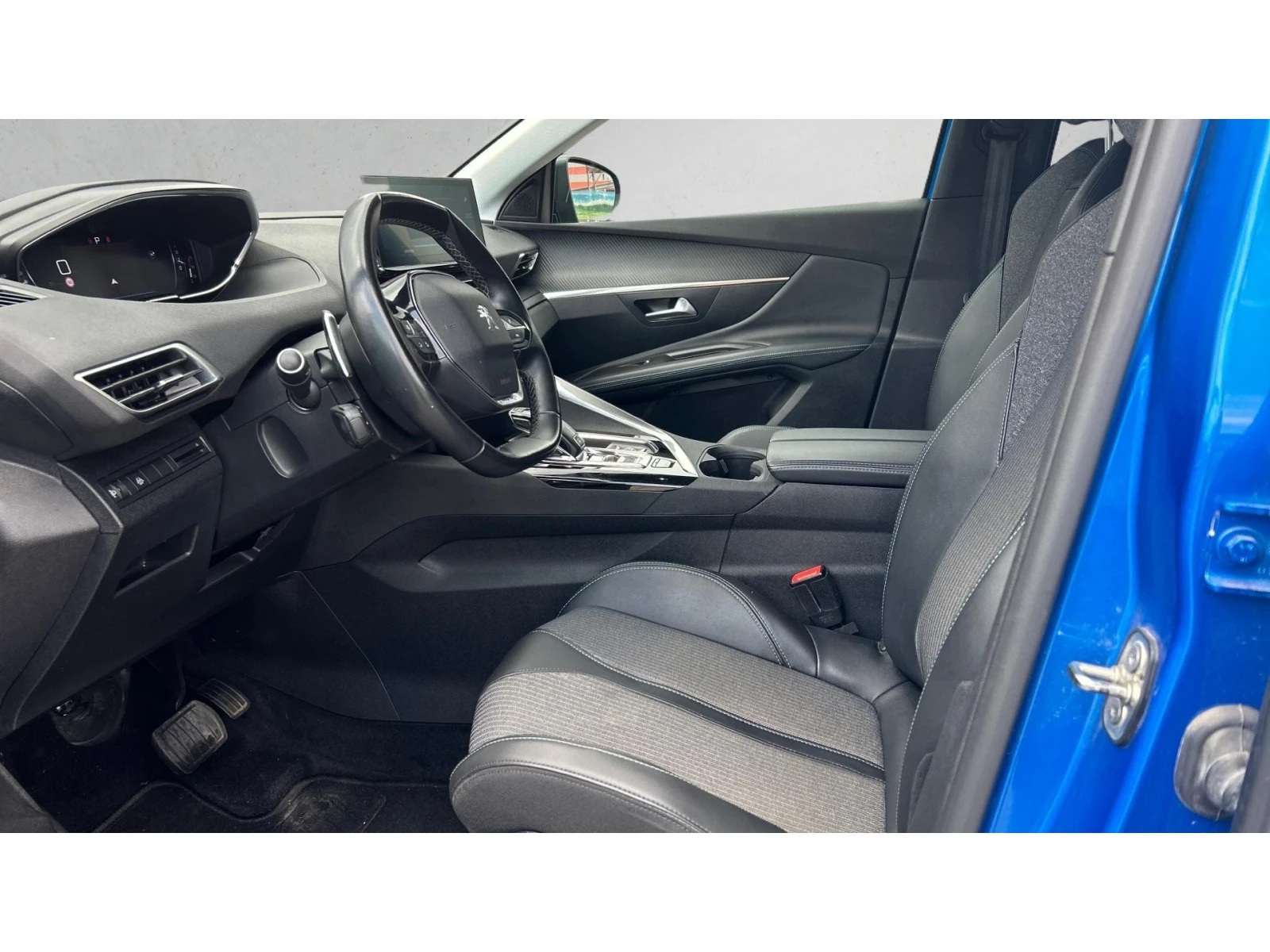 Peugeot 3008 1.5 BlueHDi  Allure Pack EAT8, ������� ������ �� 2 | Mobile.bg � ����������� 9