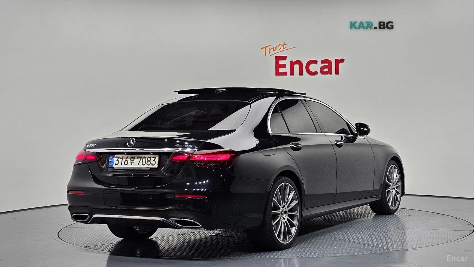 Mercedes-Benz E 350 4MATIC/AMG-LINE/DRIVE-ASSISTS/SUNROOF, снимка 2 - Автомобили и джипове - 55699338